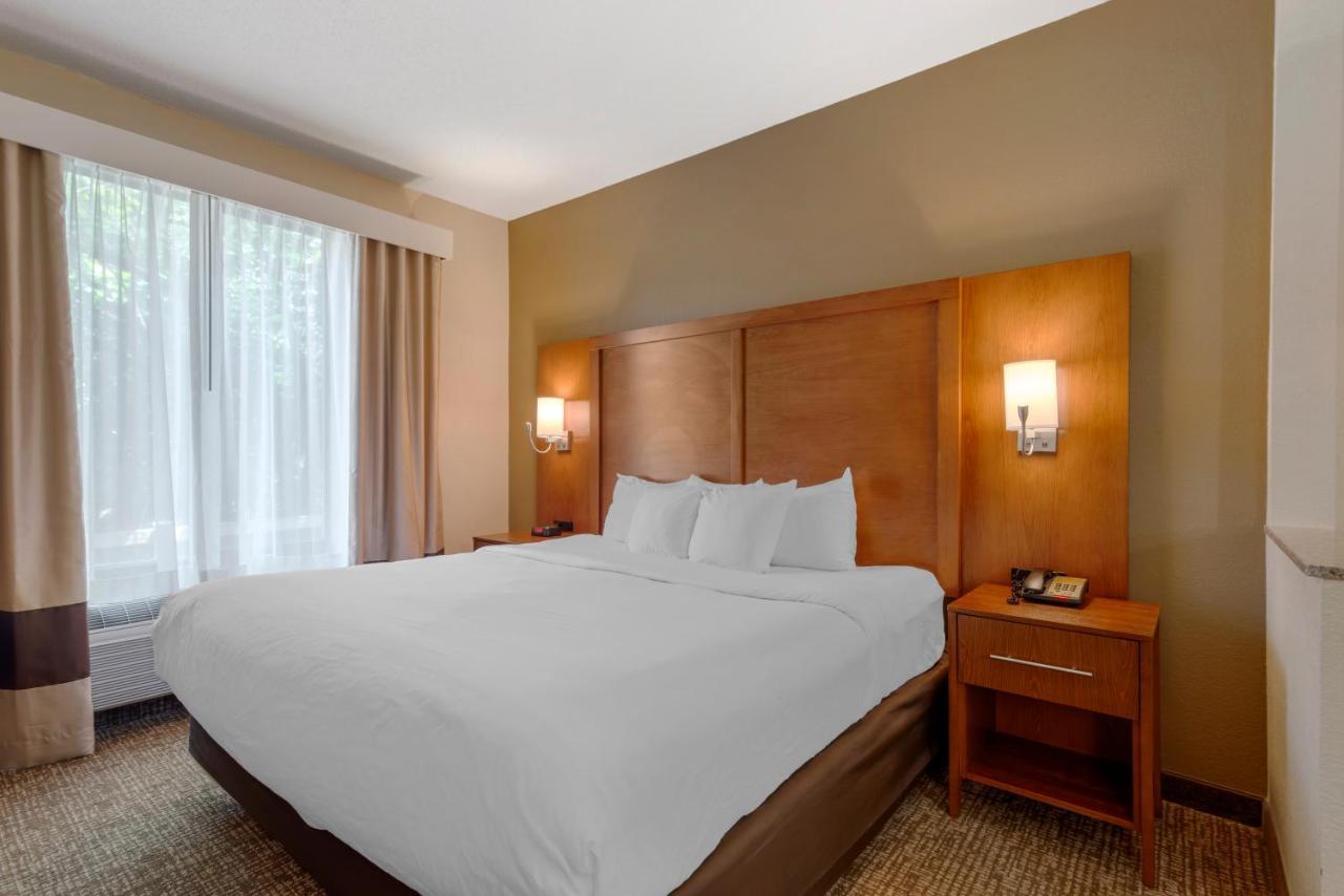 Comfort Suites Columbus State University Area Exterior foto