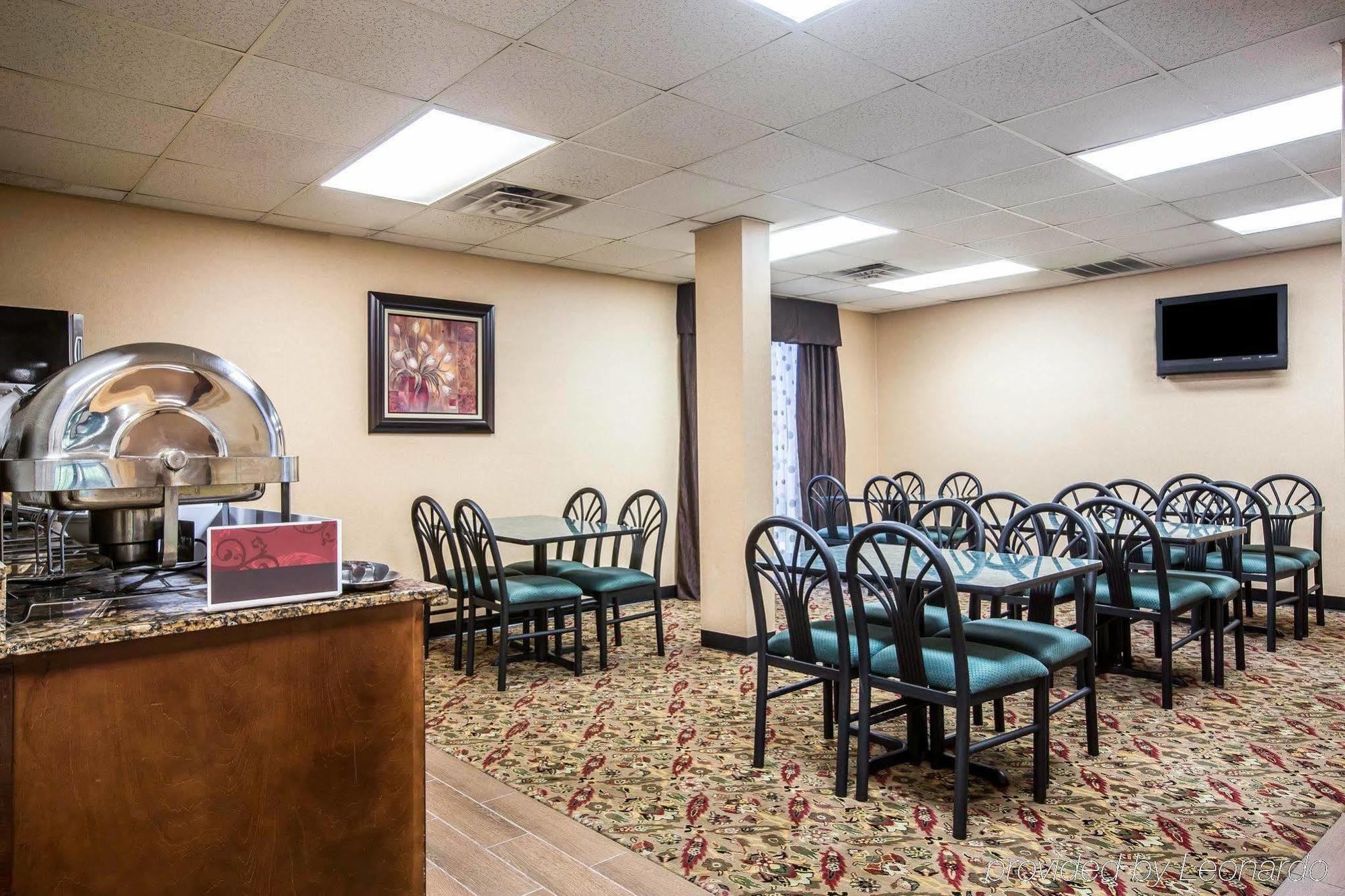 Comfort Suites Columbus State University Area Exterior foto